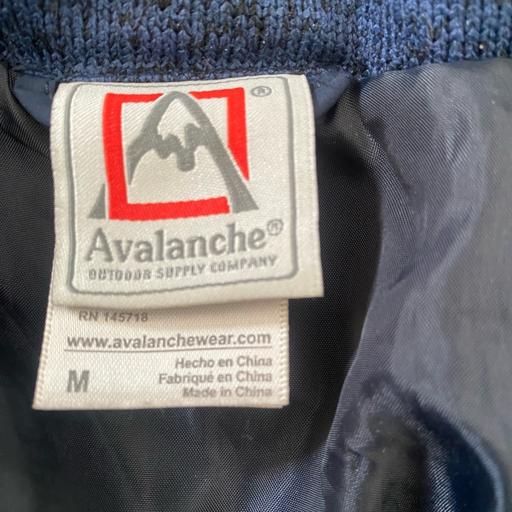 Avalanche jacket light weight super comfy